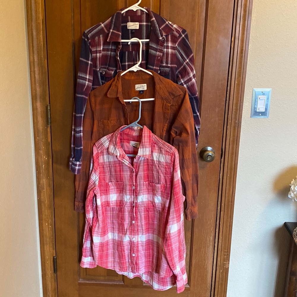Universal Threads (3) cotton long sleeve shirts
